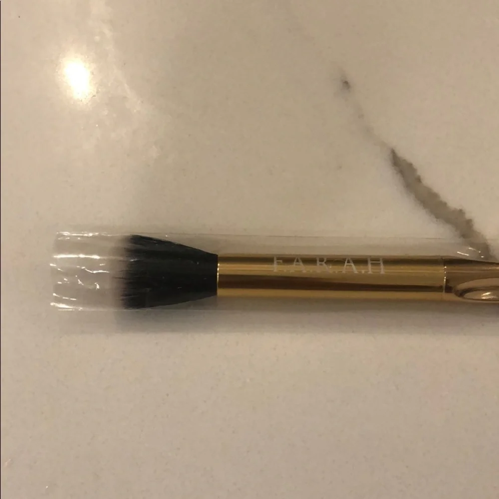 🌸5/$25🌸 Farah eyeshadow brush